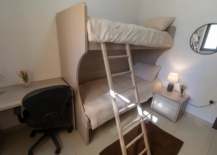 Sg Seaview Apartment
